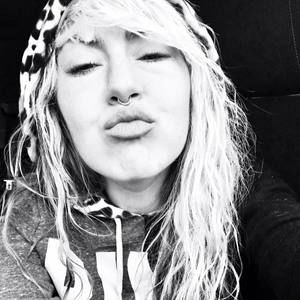 Meet your Posher, Alana